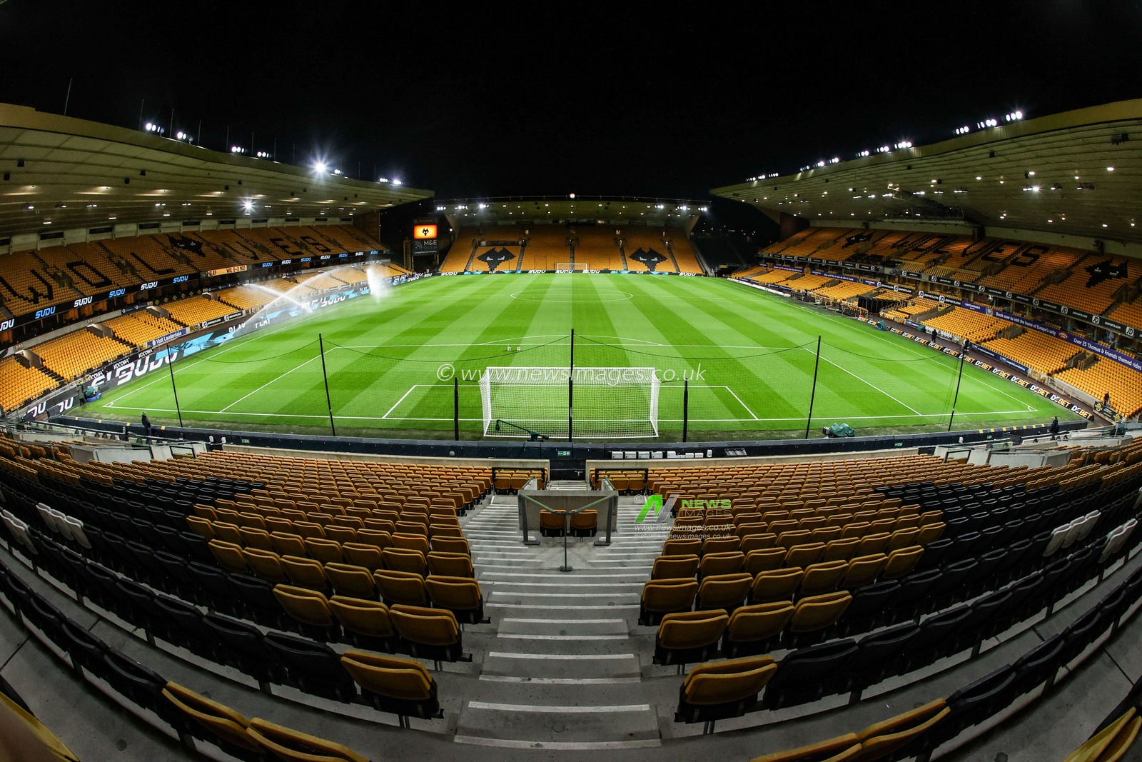 A general view of Molineux ahead of the Premier League match Wolverhampton Wanderers vs Manchester United at Molineux, Wolverhampton, United Kingdom, 8th December 2025

(Photo by Alfie Cosgrove/News Images)

*** GER AUT SUI OUT ***