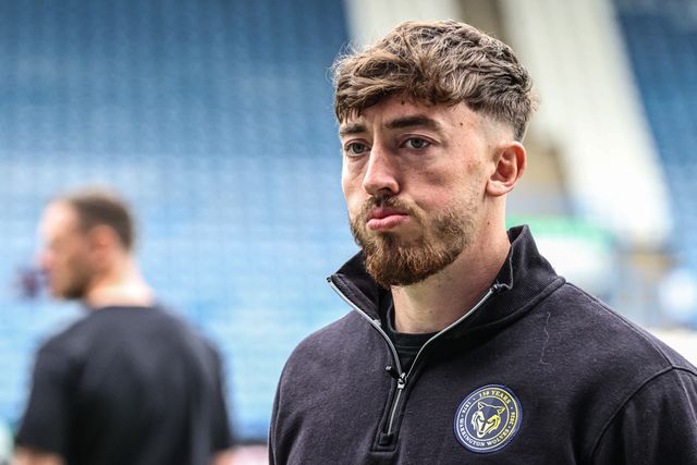 Matty Ashton of Warrington Wolves arrives during the Betfred Super League round 10 match Huddersfield Giants vs Warrington Wolves at Accu Stadium, Huddersfield, United Kingdom on 02 May 2026

(Photo by Alfie Cosgrove/News Images)