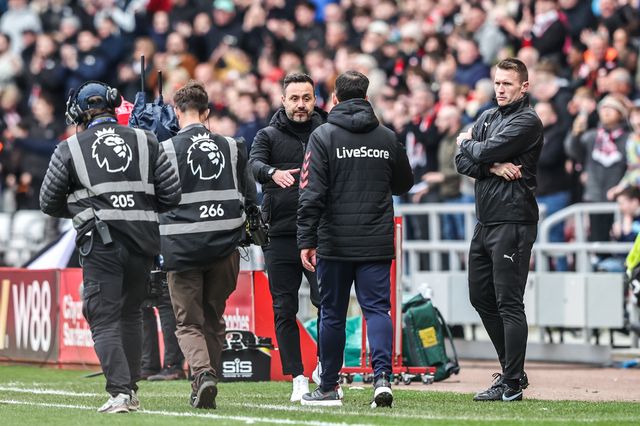 Roberto De Zerbi manager of Tottenham Hotspur shakes hands with Regis Le Bris manager of Sunderland after the game during the Premier League match Sunderland vs Tottenham Hotspur at Stadium Of Light, Sunderland, United Kingdom on 12 April 2026

(Photo by Alfie Cosgrove/News Images)