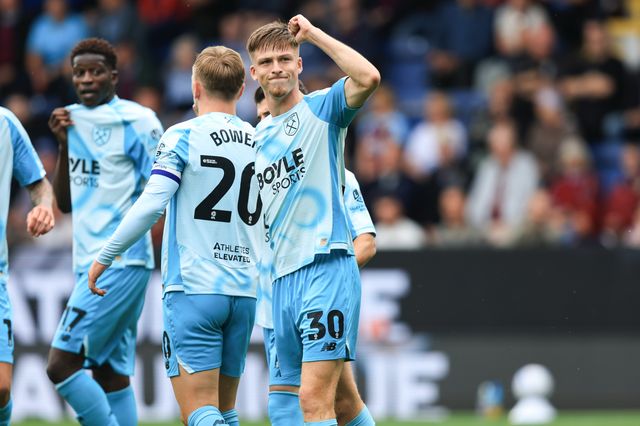 Ollie Scarles of West Ham United celebrates after scoring to make it 0-1 during the Sky Bet Championship match Burnley vs West Ham United at Turf Moor, Burnley, United Kingdom on 16 August 2026

(Photo by Jorge Horsted/News Images)