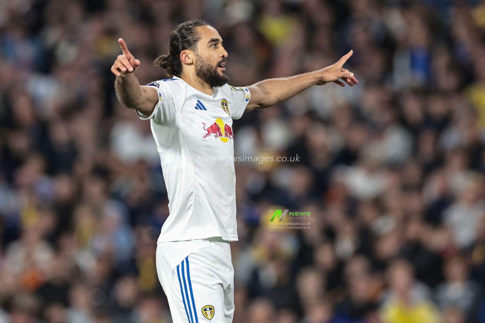 Dominic Calvert-Lewin of Leeds United celebrates his goal to make it 3-0 during the Premier League match Leeds United vs Burnley at Elland Road, Leeds, United Kingdom on 01 May 2026

(Photo by Mark Cosgrove/News Images)