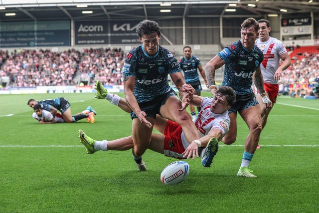 Owen Dagnall of St. Helens goes over however the video review says no try during the Betfred Super League round 19 match St Helens vs Leigh Leopards at Totally Wicked Stadium, St Helens, United Kingdom, 17th July 2025

(Photo by Alfie Cosgrove/News Images)
