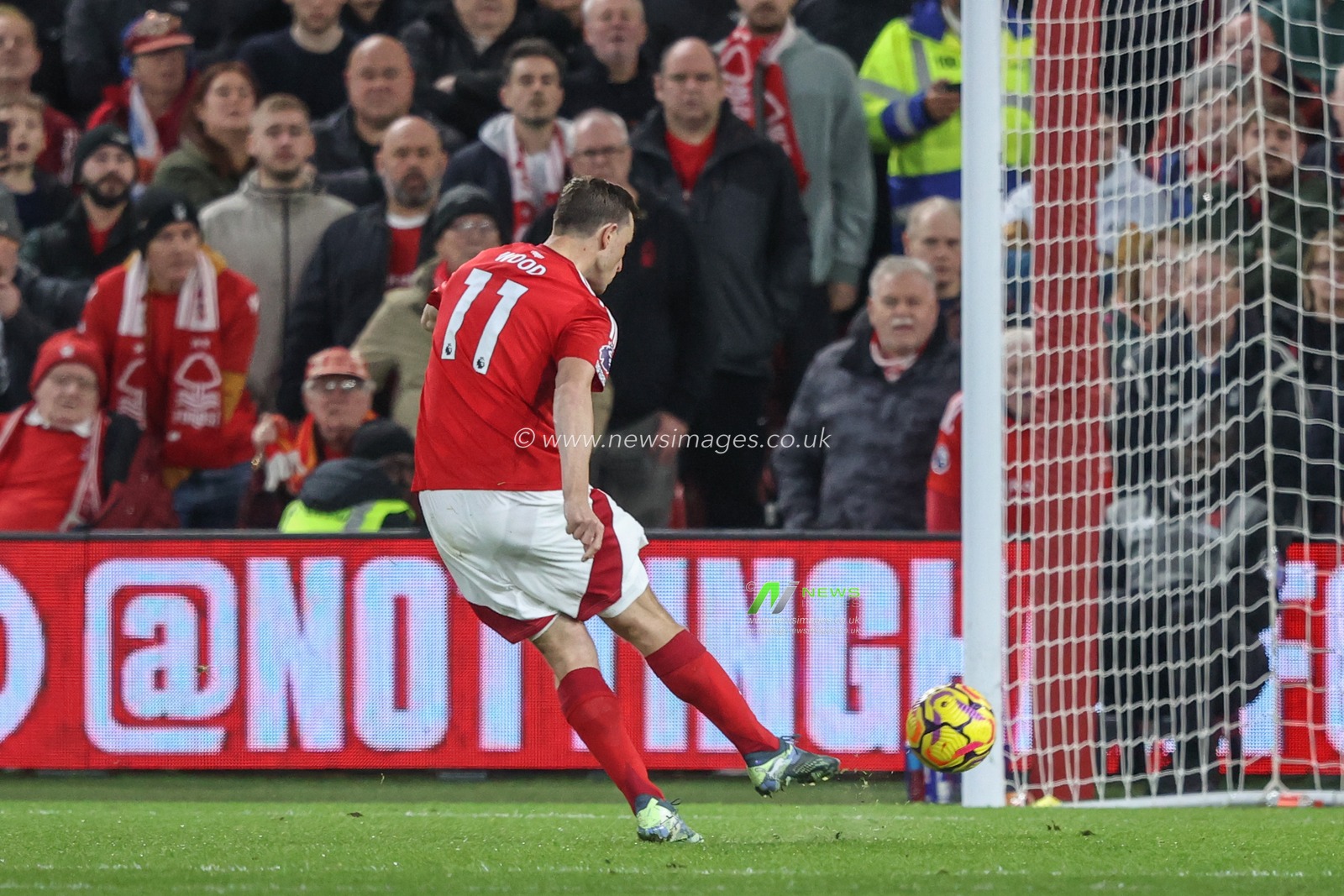 Chris Wood of Nottingham Forest scores a penalty to make it 1-0 during the Premier League match Nottingham Forest vs Ipswich Town at City Ground, Nottingham, United Kingdom, 30th November 2024

(Photo by Alfie Cosgrove/News Images)