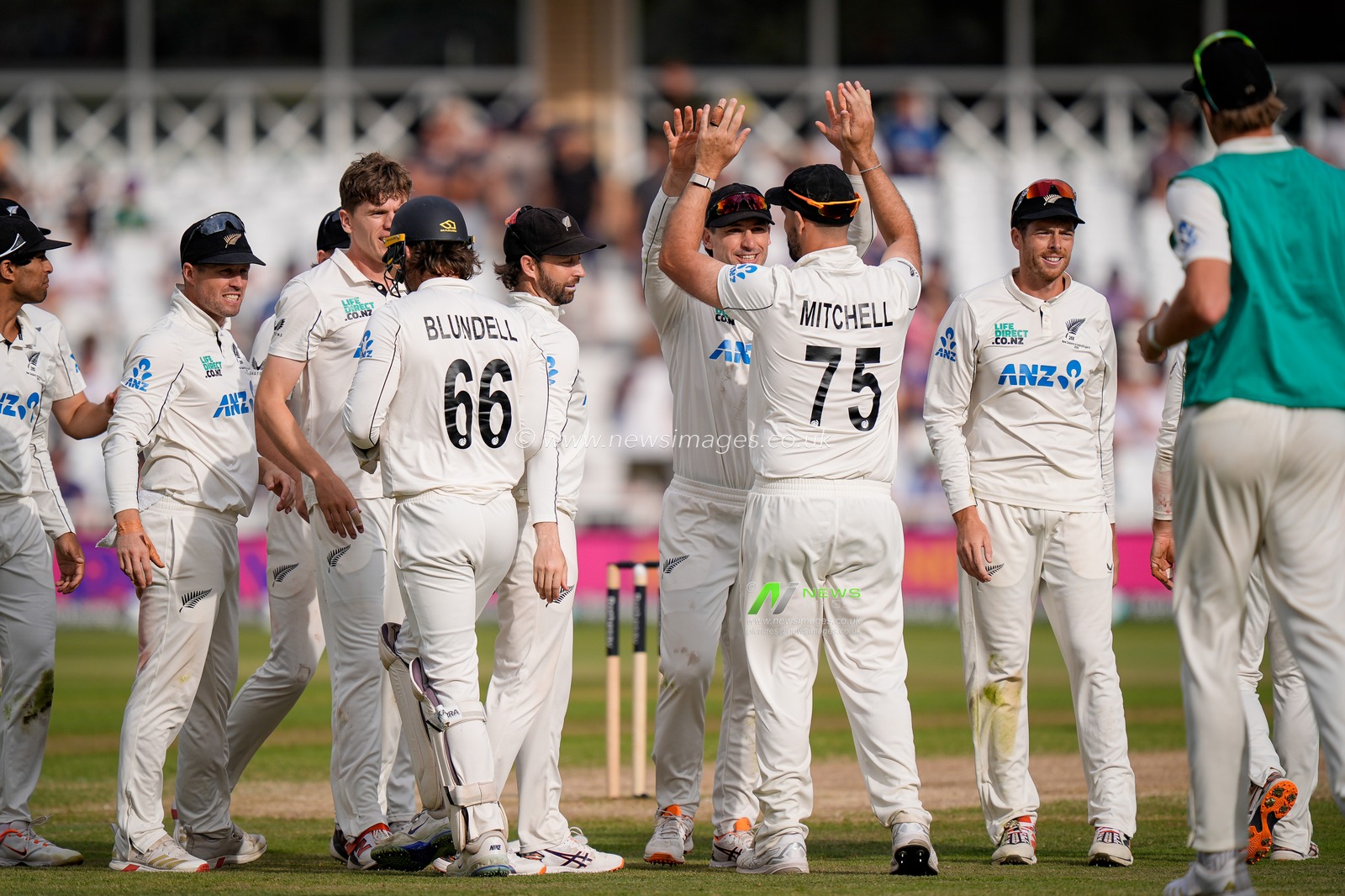 Ben Duckett of England walks off after being dismissed as Ben Sears of New Zealand celebrates the wicket during the 3rd Rothesay Test Match Day 4 match England vs New Zealand at Trent Bridge, Nottingham, United Kingdom on 28 June 2026

(Photo by Maynard Manyowa/News Images)
