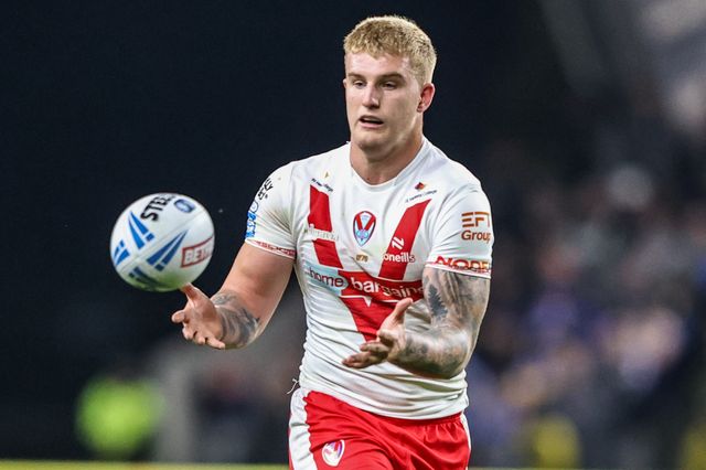 George Delaney of St. Helens in action during the Betfred Super League play-off Eliminator 1 match Leeds Rhinos vs St Helens at Headingley Stadium, Leeds, United Kingdom, 27th September 2025

(Photo by Alfie Cosgrove/News Images)