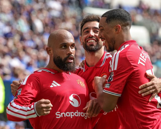 Bryan Mbeumo of Manchester United celebrates his goal to make it 0-1 during the Premier League match Everton vs Manchester United at Hill Dickinson Stadium, Liverpool, United Kingdom on 06 September 2026

(Photo by Mark Cosgrove/News Images)