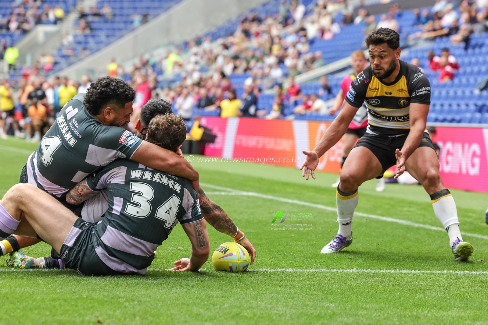Nikau Williams of York Knights goes over for a try during the Betfred Super League Magic Weekend match Huddersfield Giants vs York Knights at Hill Dickinson Stadium, Liverpool, United Kingdom on 04 July 2026

(Photo by Mark Cosgrove/News Images)