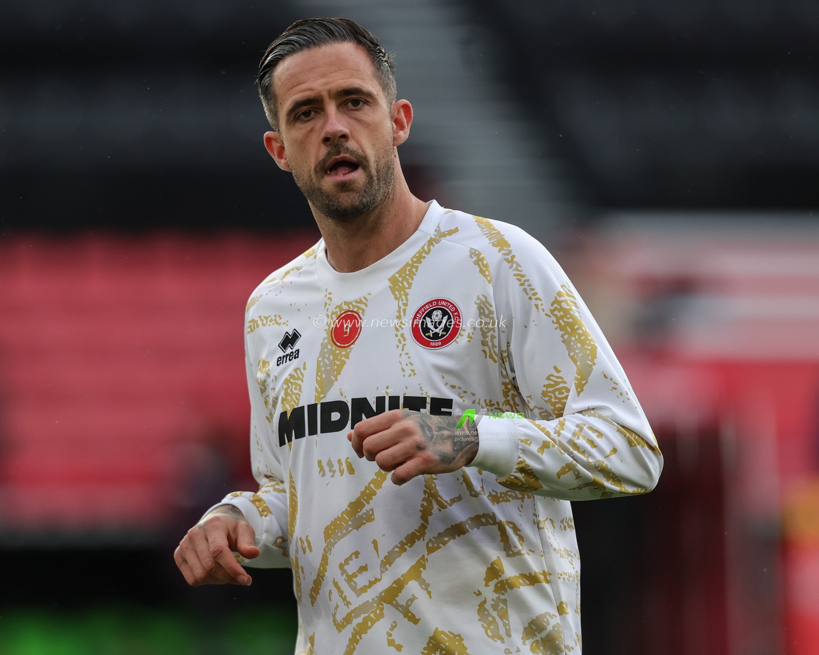 Danny Ings of Sheffield United in the pregame warmup session during the Sky Bet Championship match Sheffield United vs Derby County at Bramall Lane, Sheffield, United Kingdom, 1st November 2025

(Photo by Richard Bierton/News Images)

*** GER AUT SUI OUT ***