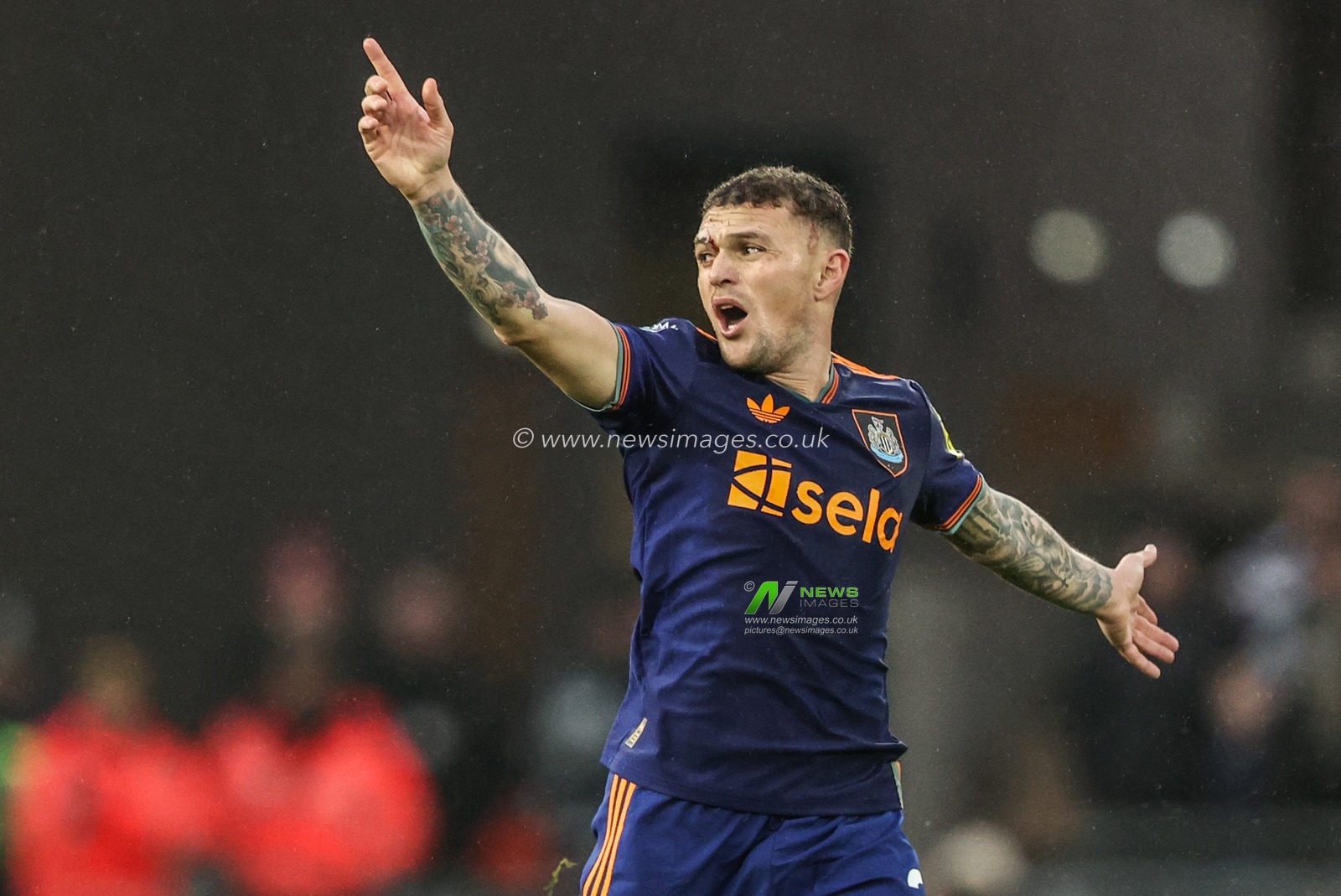 Kieran Trippier of Newcastle United reacts during the Premier League match Wolverhampton Wanderers vs Newcastle United at Molineux, Wolverhampton, United Kingdom, 18th January 2026

(Photo by Alfie Cosgrove/News Images)