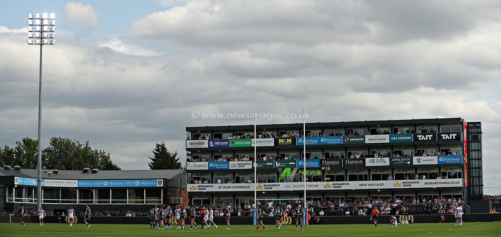 A general view of DIY Kitchens Stadium before the Betfred Super League Round 14 match Wakefield Trinity vs Leigh Leopards at DIY Kitchens Stadium, Wakefield, United Kingdom, 15th June 2025

(Photo by Sam Eaden/News Images)