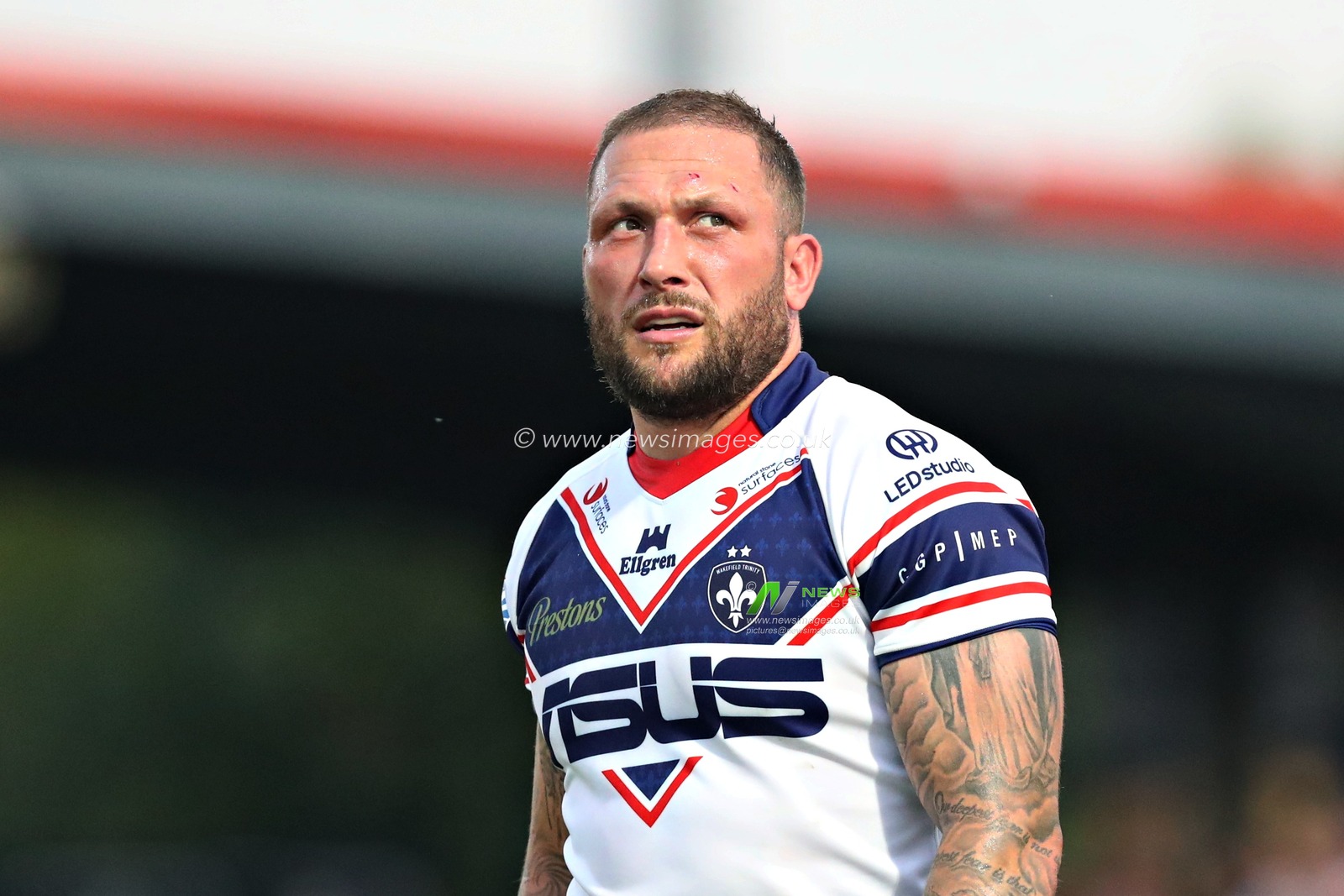 Josh Griffin of Wakefield Trinity during the Betfred Super League round 15 match Wakefield Trinity vs Wigan Warriors at DIY Kitchens Stadium, Wakefield, United Kingdom, 20th June 2025(Photo by Sam Eaden/News Images)