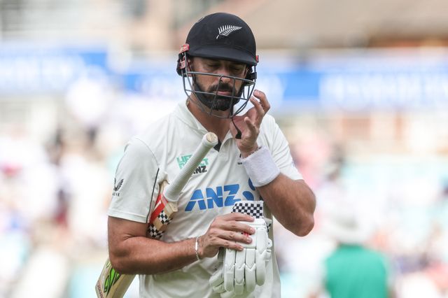 Daryl Mitchell of New Zealand leaves the field of play after being dismissed during the 2nd Rothesay Test Match Day 4 match England vs New Zealand at The Kia Oval, London, United Kingdom on 20 June 2026

(Photo by Mark Cosgrove/News Images)