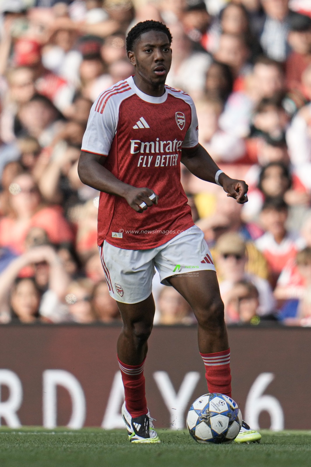 Myles Lewis-Skelly of Arsenal during the Pre-season friendly match Arsenal vs Villarreal at Emirates Stadium, London, United Kingdom, 6th August 2025

(Photo by Harvey Murphy/News Images)