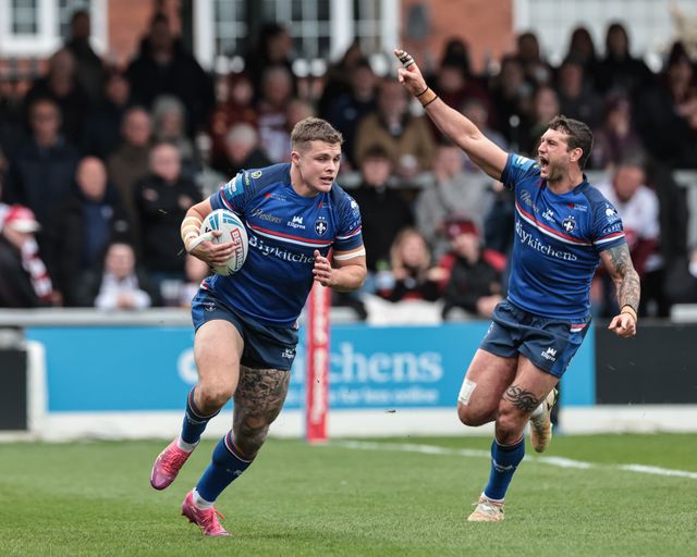 Cameron Scott of Wakefield Trinity goes over for a try during the Betfred Challenge Cup Quarter Final match Wakefield Trinity vs Wigan Warriors at DIY Kitchens Stadium, Wakefield, United Kingdom on 12 April 2026

(Photo by Mark Cosgrove/News Images)