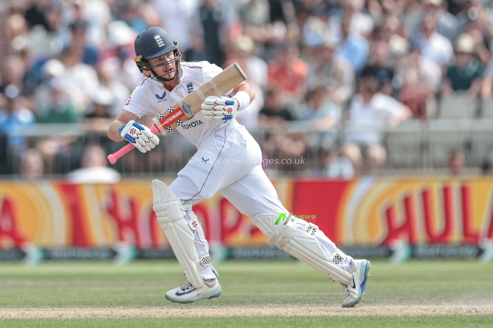 Ollie Pope of England makers runs during the 4th Rothesay Test Match match Day 3 England vs India at Old Trafford Cricket Ground, Manchester, United Kingdom, 25th July 2025

(Photo by Mark Cosgrove/News Images)