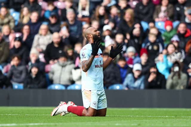 Igor Thiago of Brentford celebrates his goal to make it 0-2 during the Premier League match Burnley vs Brentford at Turf Moor, Burnley, United Kingdom on 28 February 2026

(Photo by Jorge Horsted/News Images)