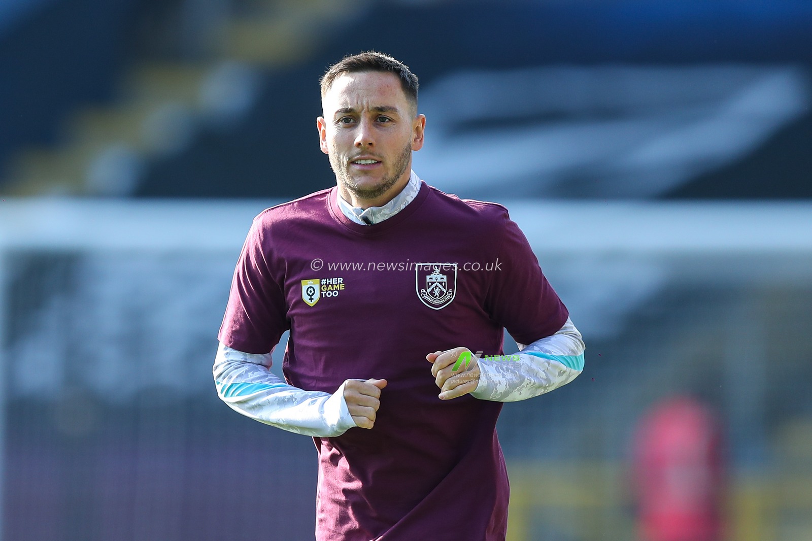 Josh Brownhill of Burnley warms up ahead of the Sky Bet Championship match Burnley vs Luton Town at Turf Moor, Burnley, United Kingdom, 8th March 2025

(Photo by Jorge Horsted/News Images)