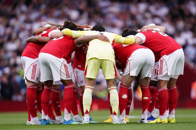 Arsenal players huddle during the Premier League match Arsenal vs Fulham at Emirates, London, United Kingdom on 02 May 2026

(Photo by Harvey Murphy/News Images)
