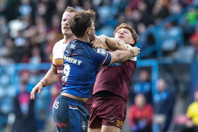An altercation between Tyson Smoothy of Wakefield Trinity and Olly Russell of Huddersfield Giants during the Betfred Super League Round 2 match Huddersfield Giants vs Wakefield Trinity at Accu Stadium, Huddersfield, United Kingdom on 22 February 2026

(Photo by Mark Cosgrove/News Images)