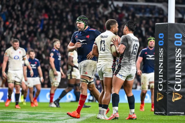 Ollie Lawrence of England celebrates his try during the 2025 Guinness 6 Nations match England vs France at Allianz Stadium,, Twickenham, United Kingdom, 8th February 2025

(Photo by Craig Thomas/News Images)
