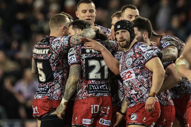 Gareth O'Brien of Leigh Leopards celebrates his drop goal to win 21-20 during the Betfred Super League round 6 match Leigh Leopards vs Toulouse at Leigh Sports Village, Leigh, United Kingdom on 28 March 2026

(Photo by Mark Cosgrove/News Images)