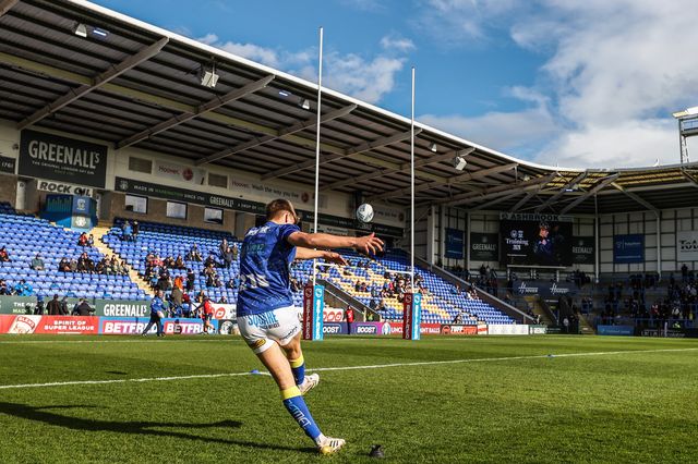 Ewan Irwin of Warrington Wolves in the pregame warmup session during the Betfred Challenge Cup Quarter Final match Warrington Wolves vs Leigh Leopards at The Halliwell Jones Stadium, Warrington, United Kingdom on 11 April 2026

(Photo by Alfie Cosgrove/News Images)