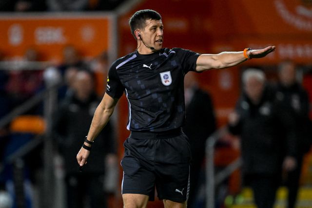 Referee Martin Woods points during the Sky Bet League 1 match Blackpool vs Luton Town at Bloomfield Road, Blackpool, United Kingdom, 30th September 2025

(Photo by Adam Gee/News Images)