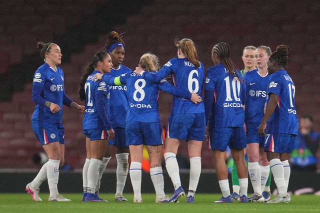 Chelsea women’s players gather in huddle after conceding second goal during the UEFA Women's Champions League Quarter-finals match Arsenal vs Chelsea at Arsenal Stadium, London, United Kingdom on 24 March 2026

(Photo by Harvey Murphy/News Images)