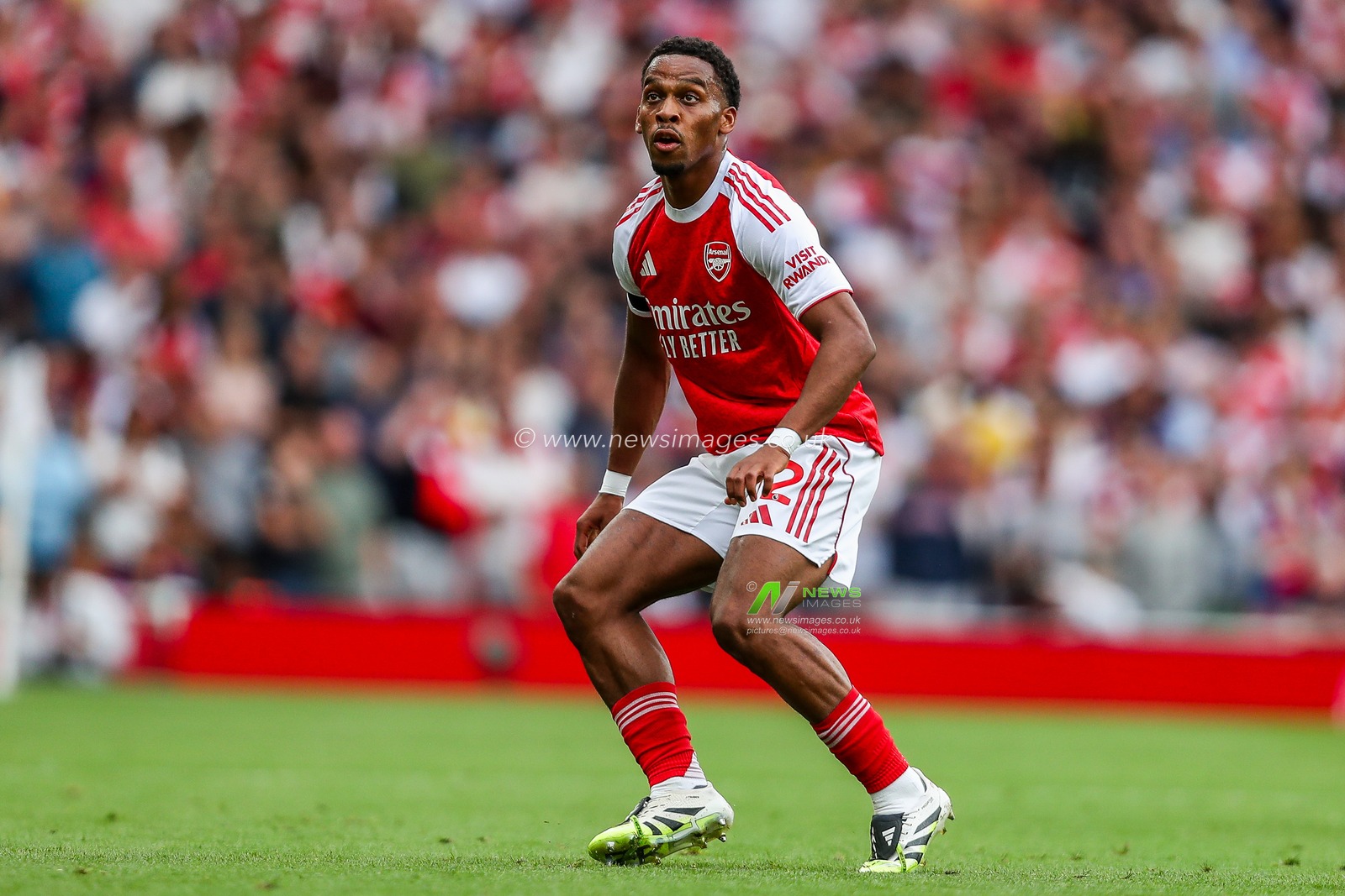 Jurrien Timber of Arsenal in action during the Premier League match Arsenal vs Leeds United at Emirates Stadium, London, United Kingdom, 23rd August 2025

(Photo by Izzy Poles/News Images)