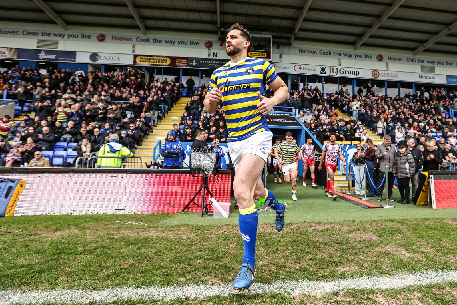 Toby King of Warrington Wolves comes out for the game during the Betfred Super League round 7 match Warrington Wolves vs Leigh Leopards at The Halliwell Jones Stadium, Warrington, United Kingdom on 04 April 2026

(Photo by Alfie Cosgrove/News Images)