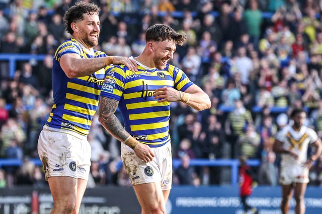 Matty Ashton of Warrington Wolves celebrates his try during the Betfred Super League round 5 match Warrington Wolves vs Castleford Tigers at The Halliwell Jones Stadium, Warrington, United Kingdom on 21 March 2026

(Photo by Alfie Cosgrove/News Images)