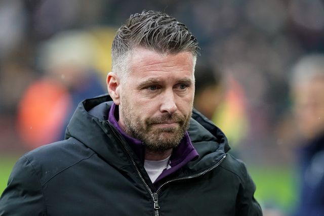 Rob Edwards manager of Wolverhampton Wanderers during the Premier League match Wolverhampton Wanderers vs Chelsea at Molineux, Wolverhampton, United Kingdom on 07 February 2026

(Photo by Maynard Manyowa/News Images)