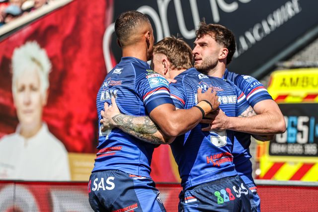 Tom Johnstone of Wakefield Trinity celebrates his try during the Betfred Super League round 8 match Wakefield Trinity vs Bradford Bulls at DIY Kitchens Stadium, Wakefield, United Kingdom on 18 April 2026

(Photo by Alfie Cosgrove/News Images)