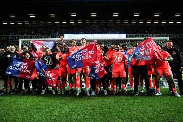 Coventry City celebrates promotion back to the Premier League after the Sky Bet Championship match Blackburn Rovers vs Coventry City at Ewood Park, Blackburn, United Kingdom on 17 April 2026

(Photo by Jorge Horsted/News Images)