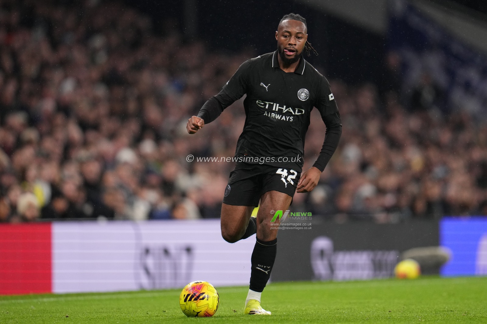Antoine Semenyo of Manchester City during the Premier League match Tottenham Hotspur vs Manchester City at Tottenham Hotspur Stadium, London, United Kingdom, 1st February 2026

(Photo by Harvey Murphy/News Images)