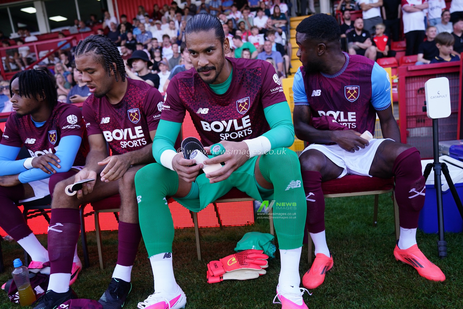 West Ham players sit on bench during the pre-season friendly match Stevenage vs West Ham United at Lamex Stadium, Stevenage, United Kingdom on 22 July 2026

(Photo by Harvey Murphy/News Images)