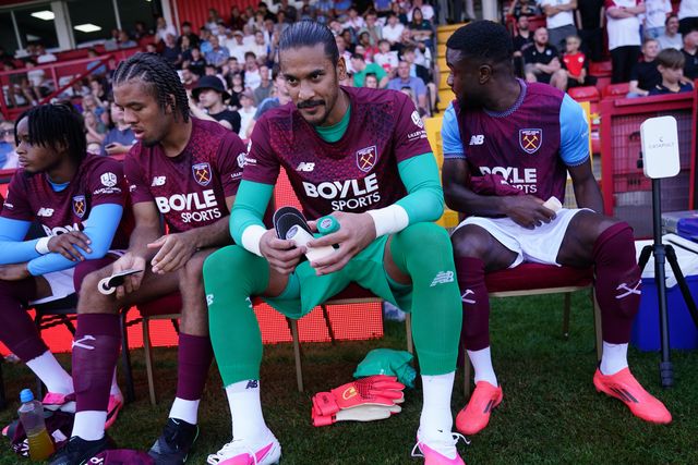 West Ham players sit on bench during the pre-season friendly match Stevenage vs West Ham United at Lamex Stadium, Stevenage, United Kingdom on 22 July 2026

(Photo by Harvey Murphy/News Images)