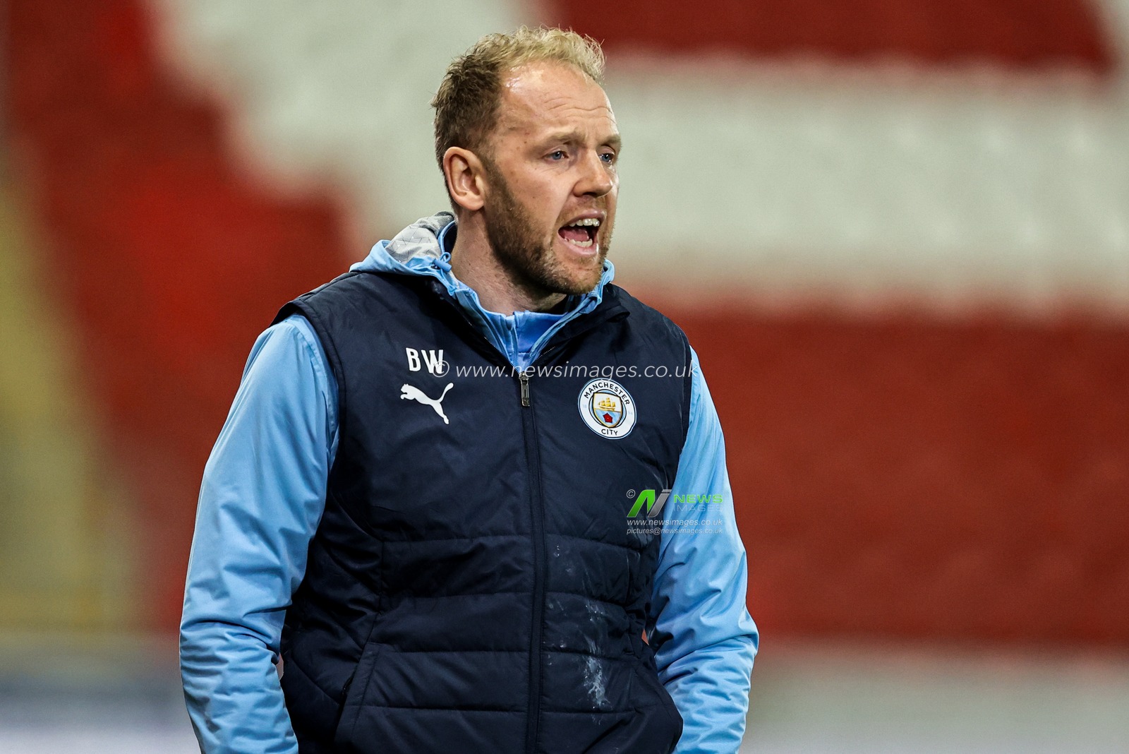 Ben Wilkinson manager of Manchester City gives his team instructions during the The Vertu Trophy Northern Group E Rotherham United vs Manchester City U21 at New York Stadium, Rotherham, United Kingdom, 28th October 2025

(Photo by Alfie Cosgrove/News Images)

*** GER AUT SUI OUT ***