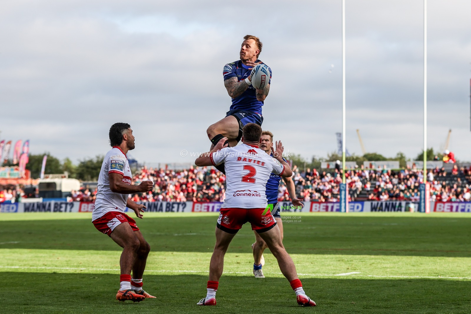 Betfred Super League round 18 Hull KR v Wakefield Trinity