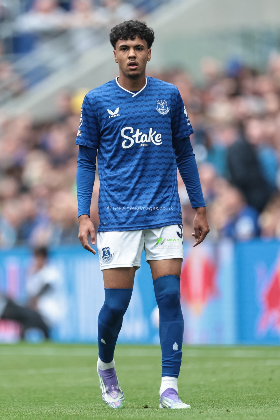 Adam Aznou of Everton during the Pre-season friendly match Everton vs A.S. Roma at Hill Dickinson Stadium, Liverpool, United Kingdom, 9th August 2025

(Photo by Mark Cosgrove/News Images)