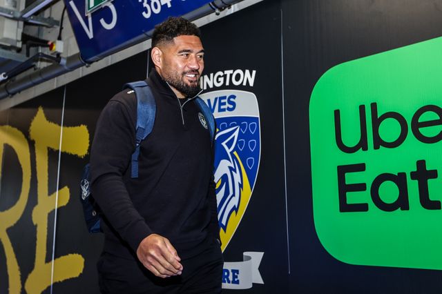 Kelepi Tanginoa of Warrington Wolves arrives during the Betfred Challenge Cup Quarter Final match Warrington Wolves vs Leigh Leopards at The Halliwell Jones Stadium, Warrington, United Kingdom on 11 April 2026

(Photo by Alfie Cosgrove/News Images)