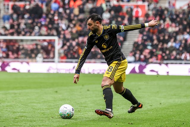 Bruno Fernandes of Manchester United breaks with the ball during the Premier League match Sunderland vs Manchester United at Stadium Of Light, Sunderland, United Kingdom on 09 May 2026

(Photo by Alfie Cosgrove/News Images)