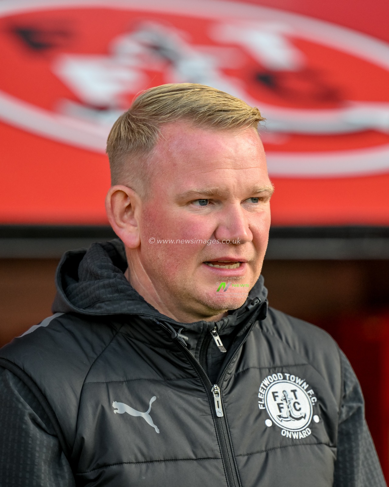 Pete Wild, manager of Fleetwood Town, during the Sky Bet League 2 match Fleetwood Town vs Accrington Stanley at Highbury Stadium, Fleetwood, United Kingdom, 25th October 2025

(Photo by Adam Gee/News Images)