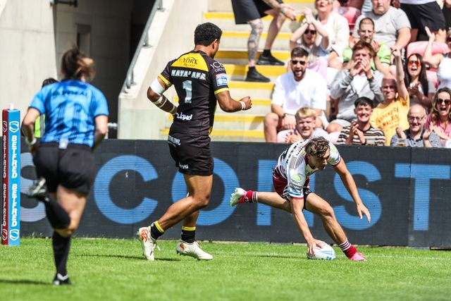 Noah Hodkinson of Wigan Warriors goes over for a try during the Betfred Super League round 15 match York Knights vs Wigan Warriors at LNER Community Stadium, York, United Kingdom on 20 June 2026

(Photo by Alfie Cosgrove/News Images)