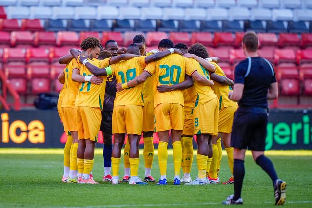 Zimbabwe team huddle before kick off during the Unity Cup 2026 Semi-Finals match Nigeria vs Zimbabwe at The Valley, London, United Kingdom on 26 May 2026

(Photo by Maynard Manyowa/News Images)