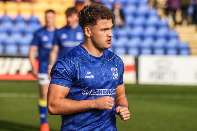 Cai Taylor-Wray of Warrington Wolves in the pregame warmup session during the Betfred Challenge Cup Quarter Final match Warrington Wolves vs Leigh Leopards at The Halliwell Jones Stadium, Warrington, United Kingdom on 11 April 2026

(Photo by Alfie Cosgrove/News Images)
