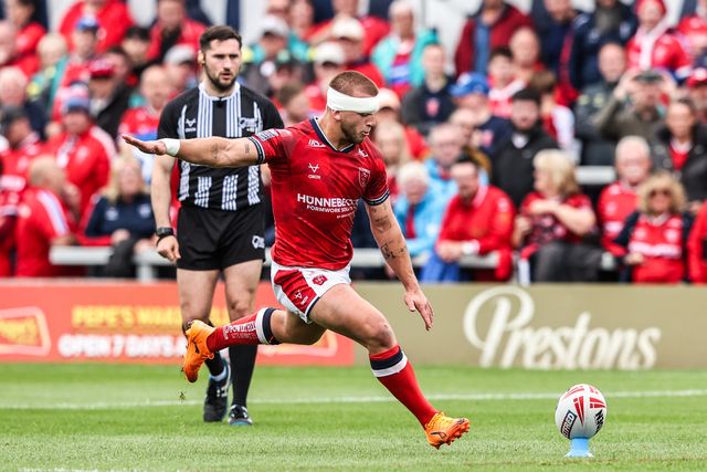 Betfred Super League round 13 Wakefield Trinity v Hull KR