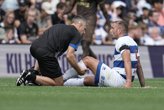 Steve Cook of Queens Park Rangers forced of with injury during the Pre-season friendly match Queens Park Rangers vs Brentford at Kiyan Prince Foundation Stadium, London, United Kingdom, 2nd August 2025

(Photo by Harvey Murphy/News Images)