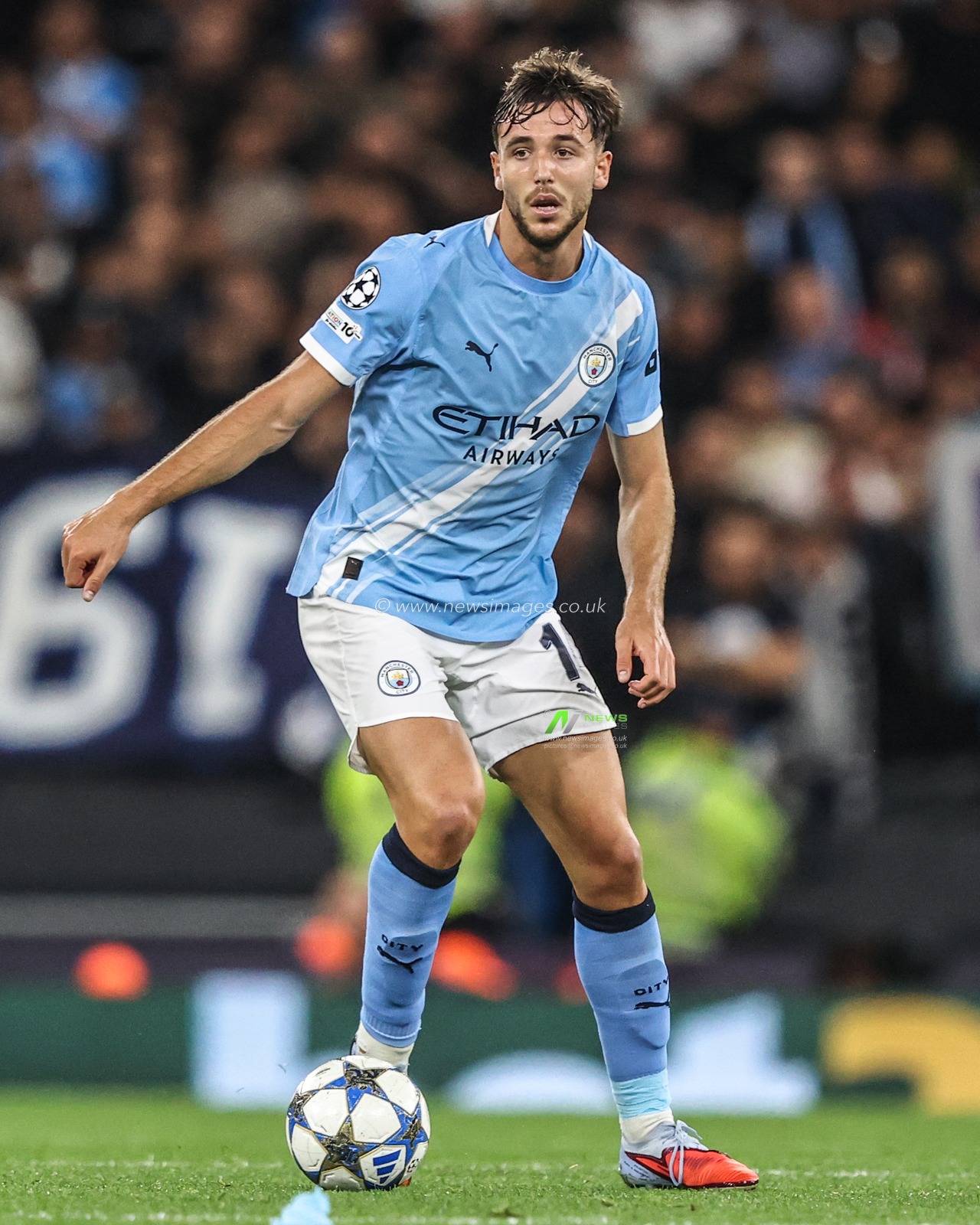 Nico Gonzalez of Manchester City during the UEFA Champions League 2025/26 Phase MD1 Manchester City vs Napoli League at The City of Manchester Stadium, Manchester, United Kingdom, 18th September 2025

(Photo by Alfie Cosgrove/News Images)
