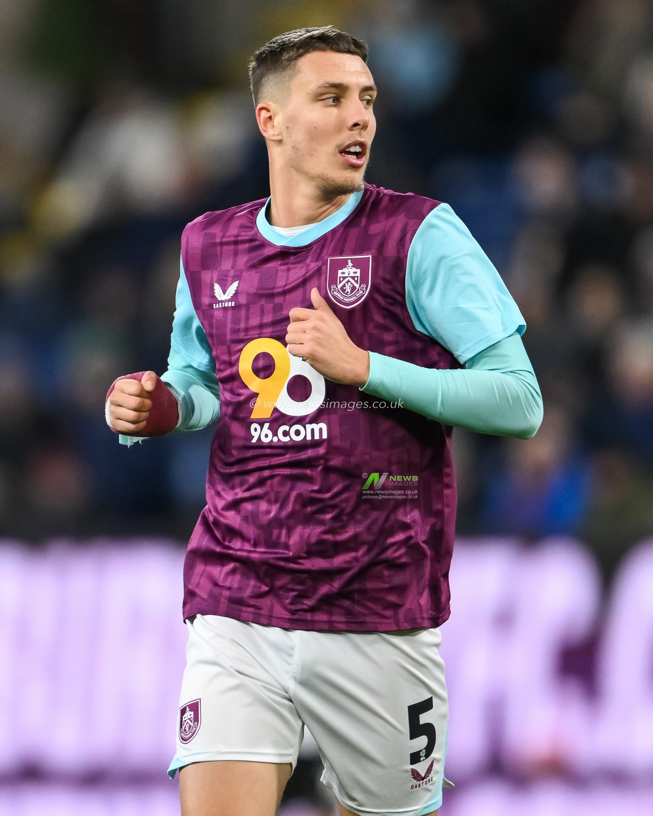 Maxime EstÃ¨ve of Burnley during the Sky Bet Championship match Burnley vs Derby County at Turf Moor, Burnley, United Kingdom, 10th December 2024

(Photo by Craig Thomas/News Images)